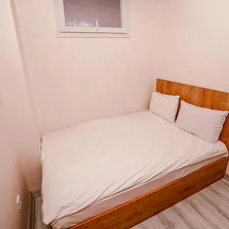 Apartment Nevaa Rezidans *